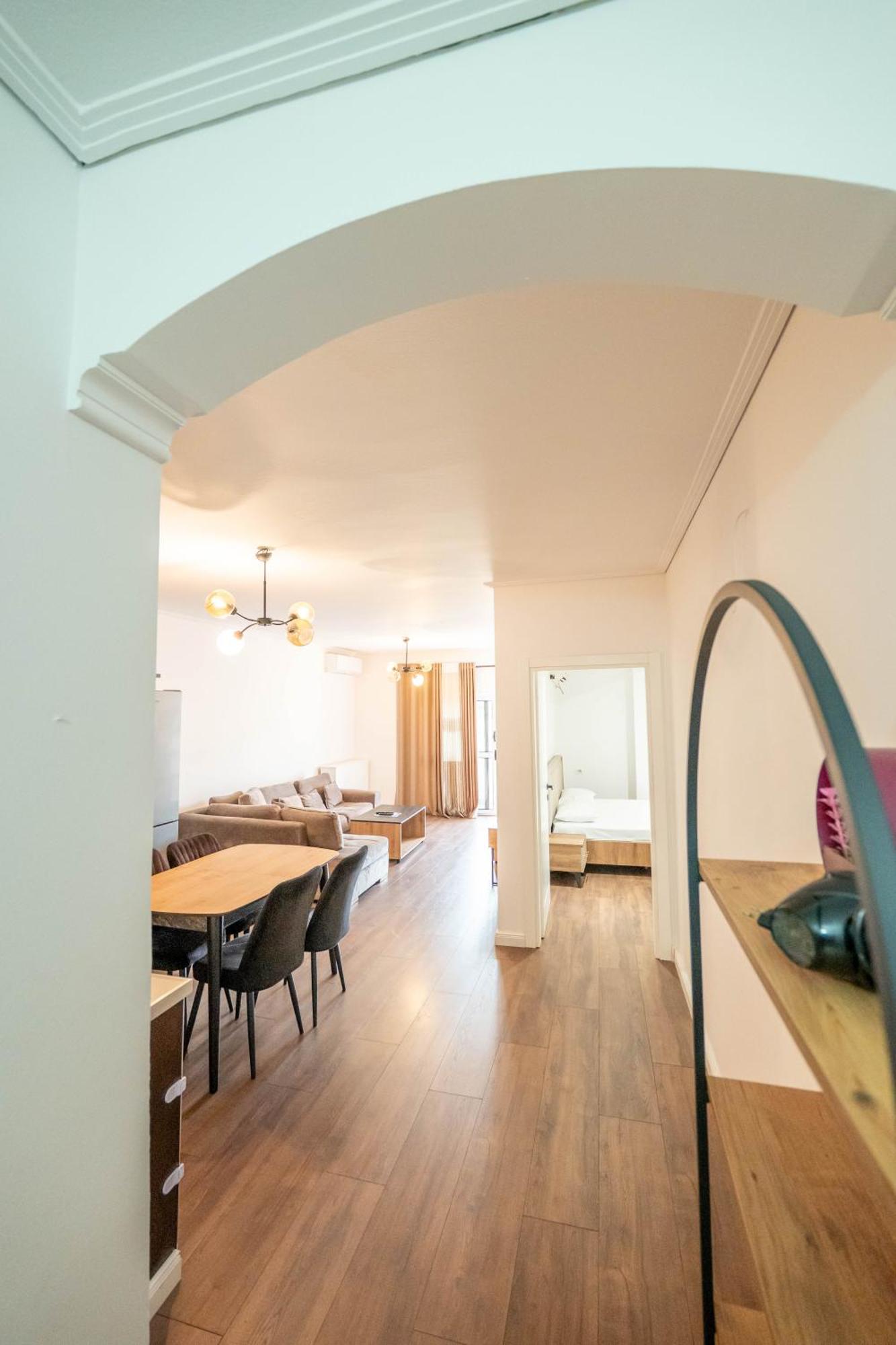 Apartment Tirent - Komuna E Parisit, 2